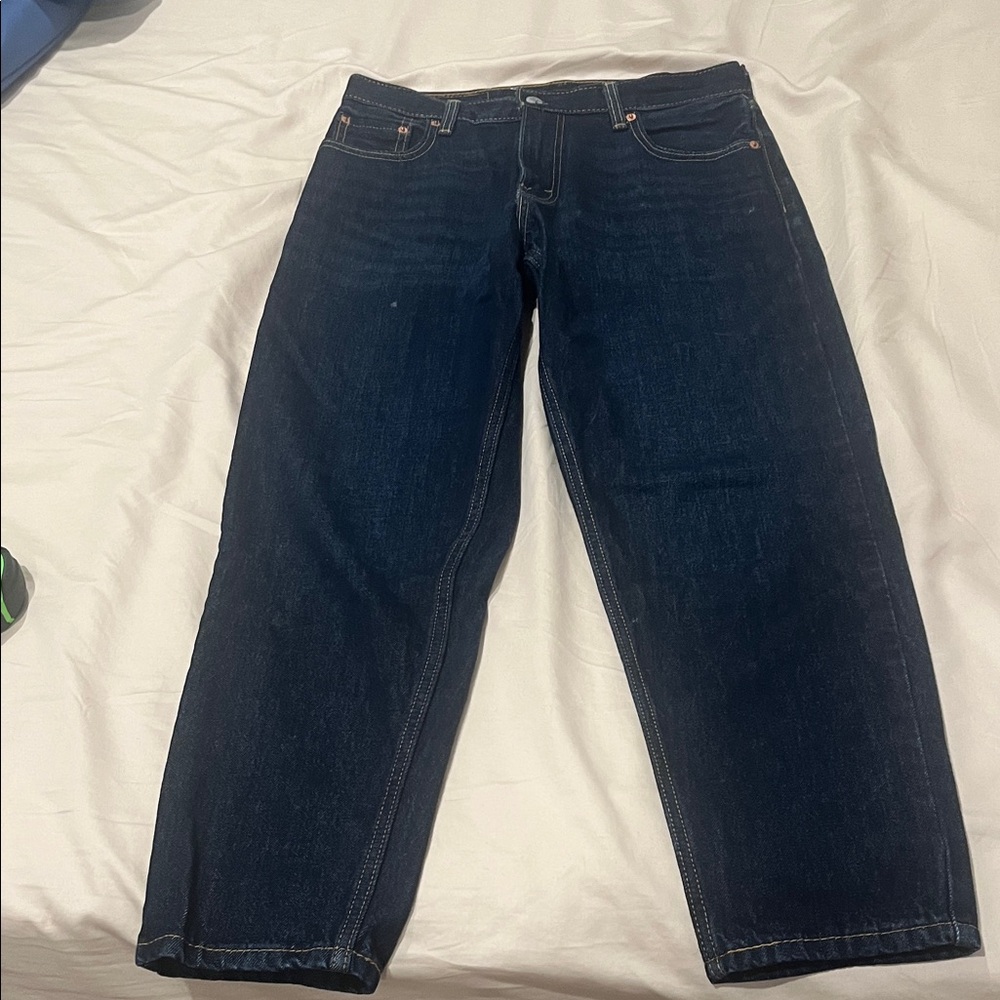 Levi's Men's Relaxed Fit Dark Blue Jeans